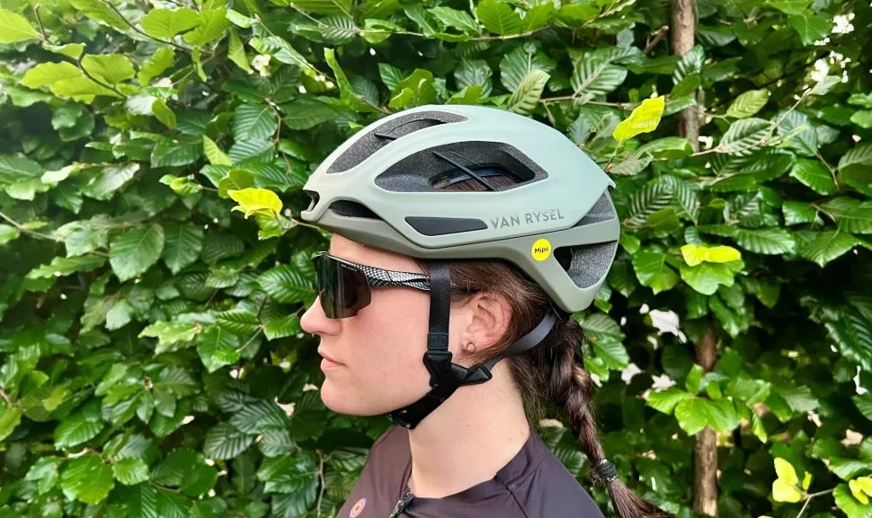 Elevate Your Ride: The Ultimate Guide to Bluetooth Dirt Bike Helmets